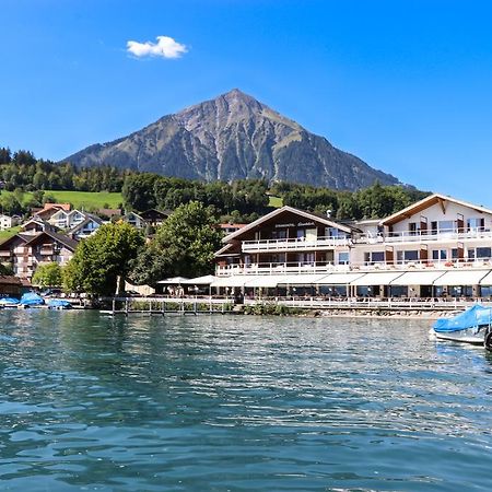 Strandhotel Seeblick Faulensee Екстериор снимка