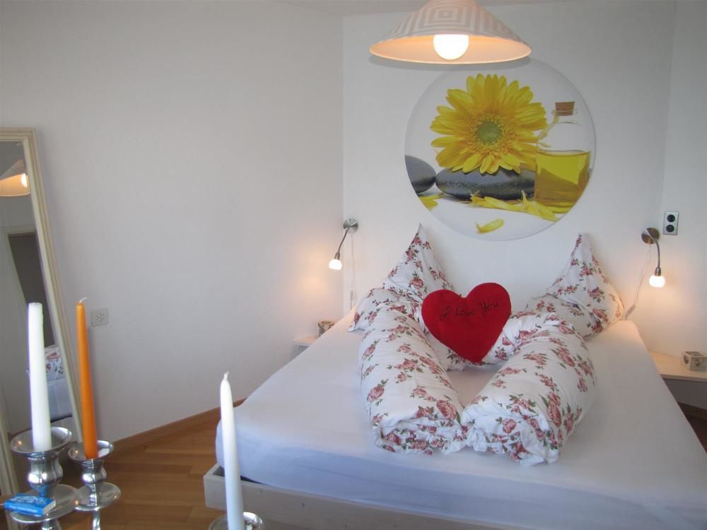 Strandhotel Seeblick Faulensee Екстериор снимка